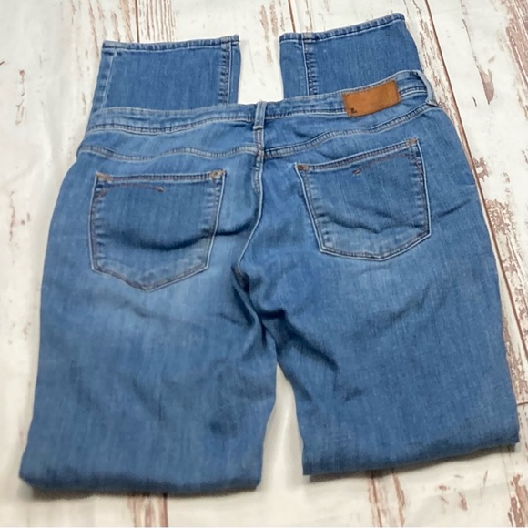 H&M &Sqin Slim Leg Low Rise Medium Wash Sz 29x32 - Picture 9 of 12